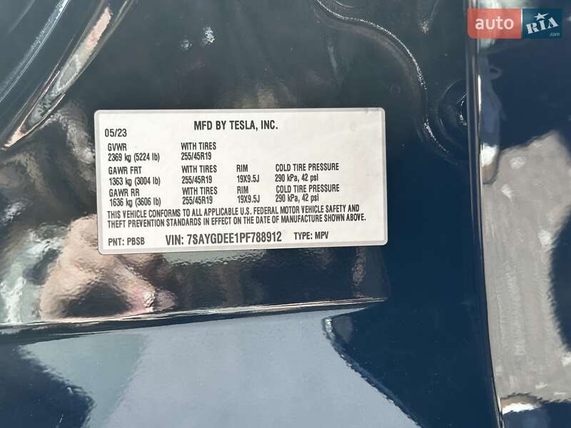 Внедорожник / Кроссовер Tesla Model Y 2023 в Киеве