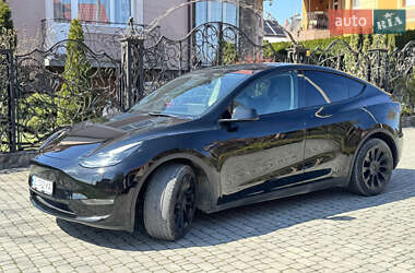 Позашляховик / Кросовер Tesla Model Y 2023 в 