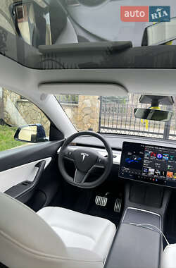 Позашляховик / Кросовер Tesla Model Y 2021 в 