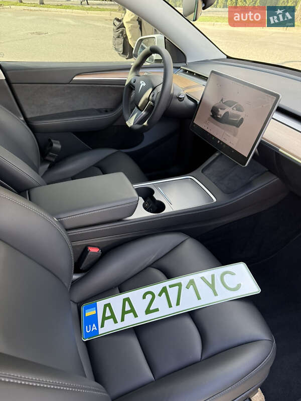 Внедорожник / Кроссовер Tesla Model Y 2022 в Киеве