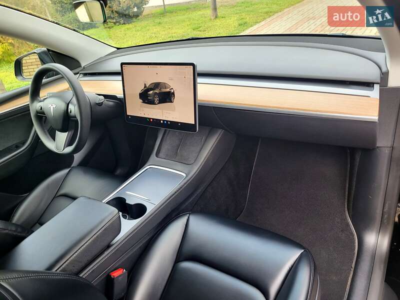 Внедорожник / Кроссовер Tesla Model Y 2023 в Запорожье