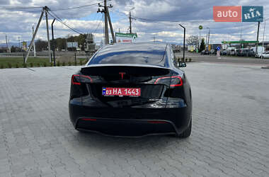 Позашляховик / Кросовер Tesla Model Y 2021 в 