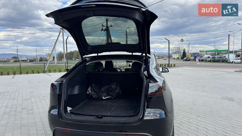 Внедорожник / Кроссовер Tesla Model Y 2021 в Хусте