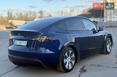 Внедорожник / Кроссовер Tesla Model Y 2021 в 