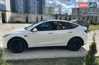 Позашляховик / Кросовер Tesla Model Y 2021 в 