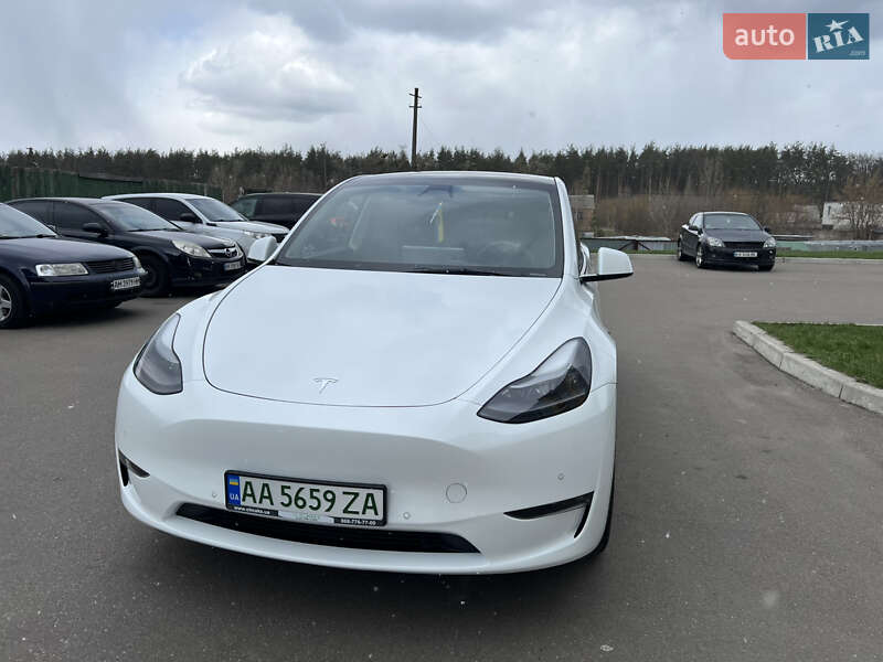 Внедорожник / Кроссовер Tesla Model Y 2021 в 