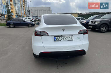 Внедорожник / Кроссовер Tesla Model Y 2021 в 