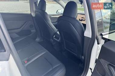 Внедорожник / Кроссовер Tesla Model Y 2023 в 