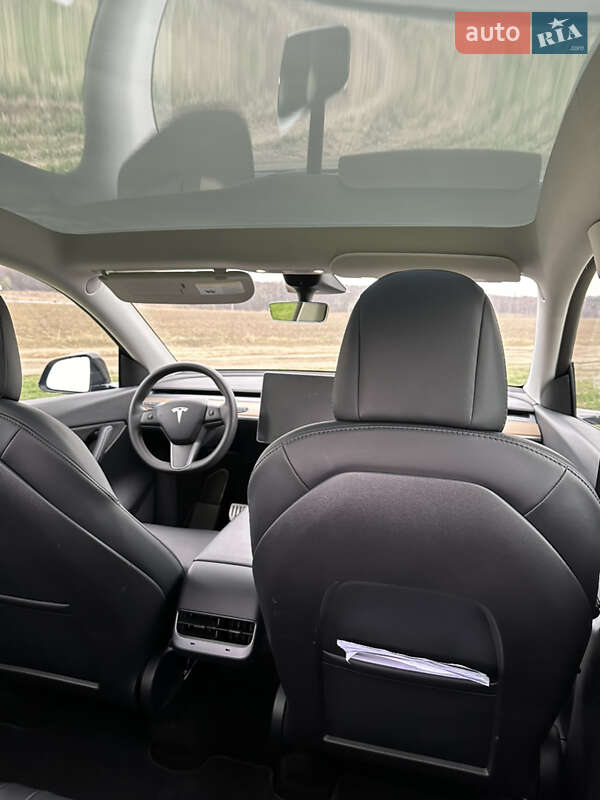 Внедорожник / Кроссовер Tesla Model Y 2022 в Львове