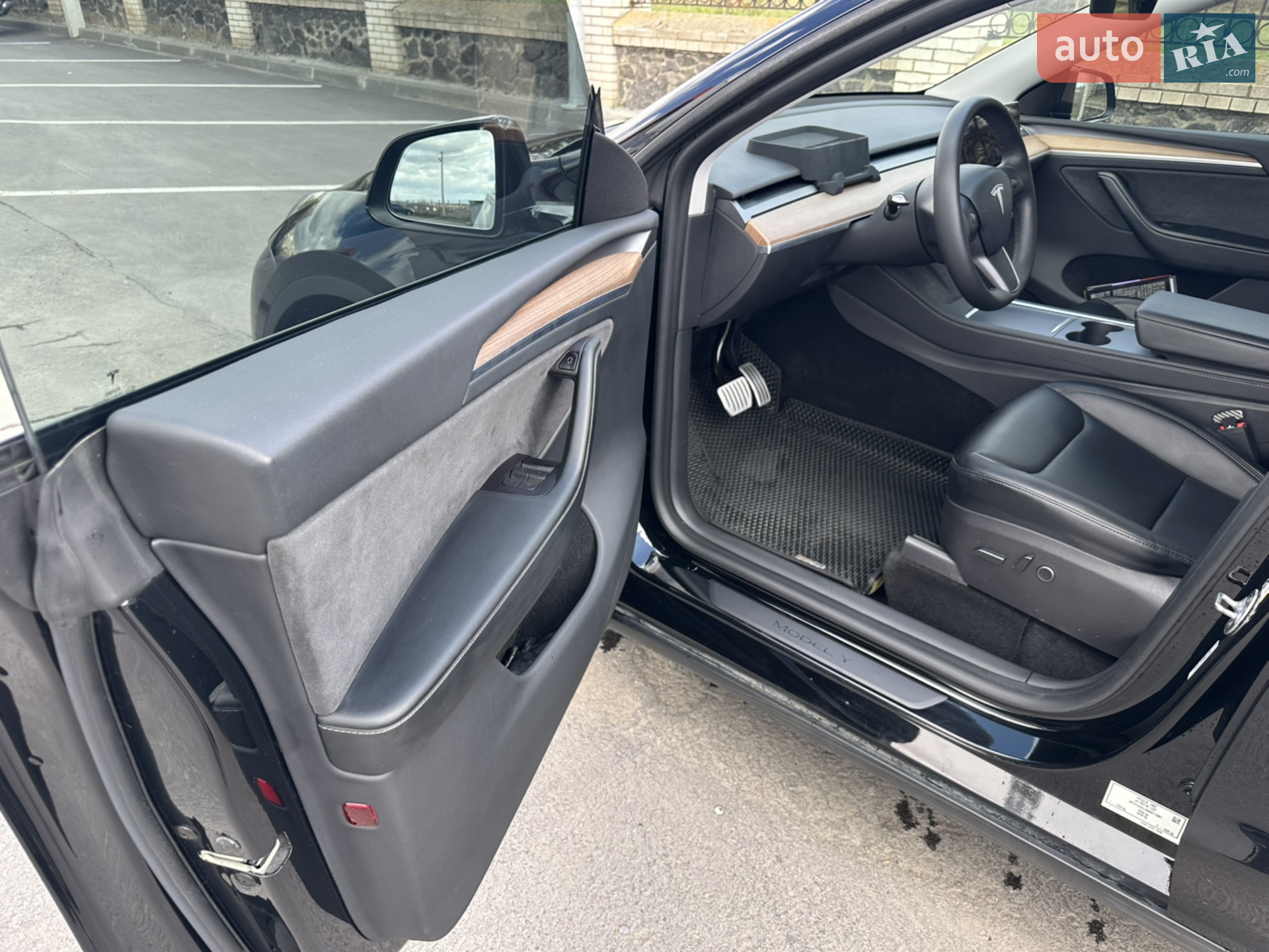 2022 Tesla Model Y - мініатюра 11