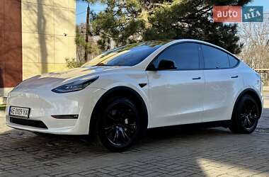 Внедорожник / Кроссовер Tesla Model Y 2022 в 