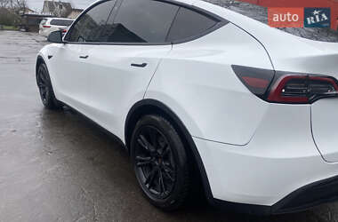 Внедорожник / Кроссовер Tesla Model Y 2020 в Киеве