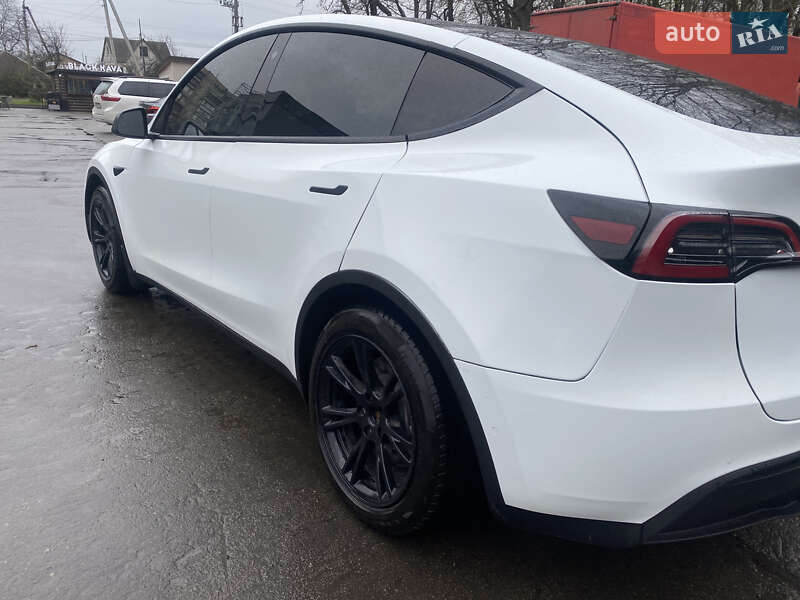 Позашляховик / Кросовер Tesla Model Y 2020 в Києві