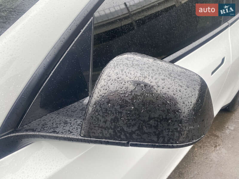 Позашляховик / Кросовер Tesla Model Y 2020 в Києві