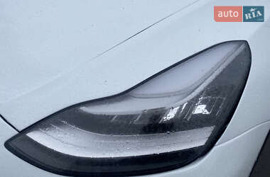 Внедорожник / Кроссовер Tesla Model Y 2020 в Киеве