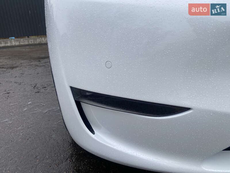 Позашляховик / Кросовер Tesla Model Y 2020 в Києві