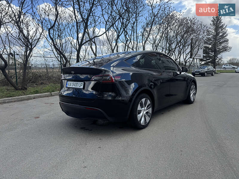 Внедорожник / Кроссовер Tesla Model Y 2023 в Киеве