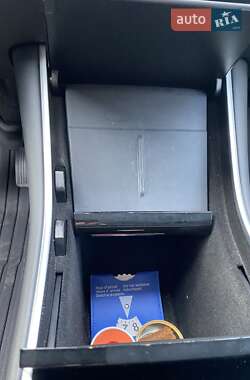Внедорожник / Кроссовер Tesla Model Y 2020 в 