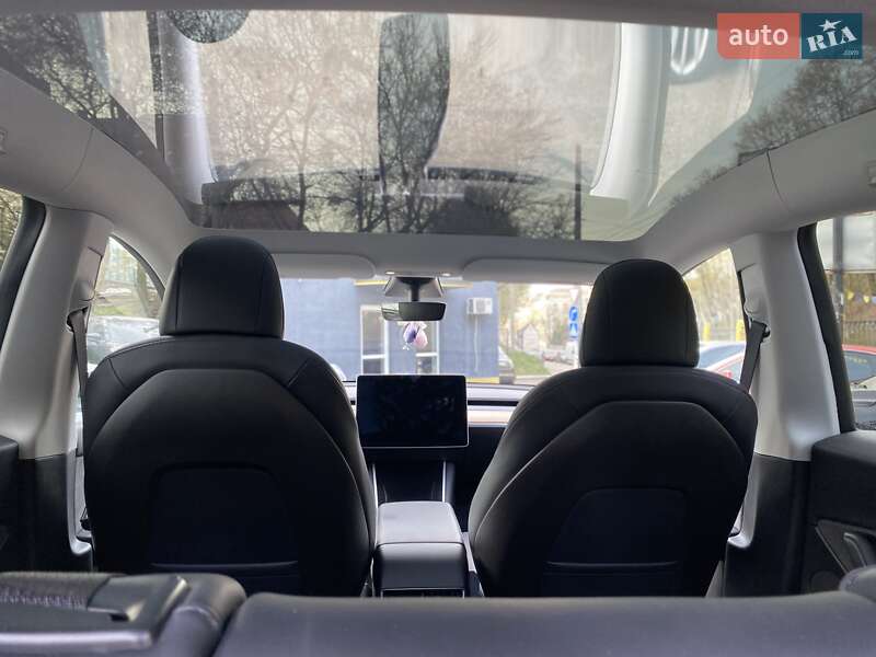 Внедорожник / Кроссовер Tesla Model Y 2020 в Львове