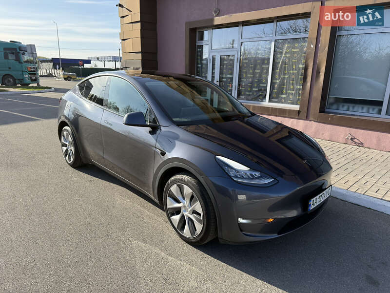 Внедорожник / Кроссовер Tesla Model Y 2020 в 
