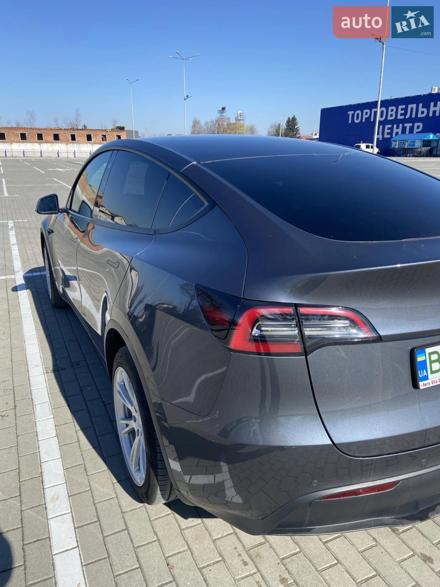 2022 Tesla Model Y - мініатюра 8