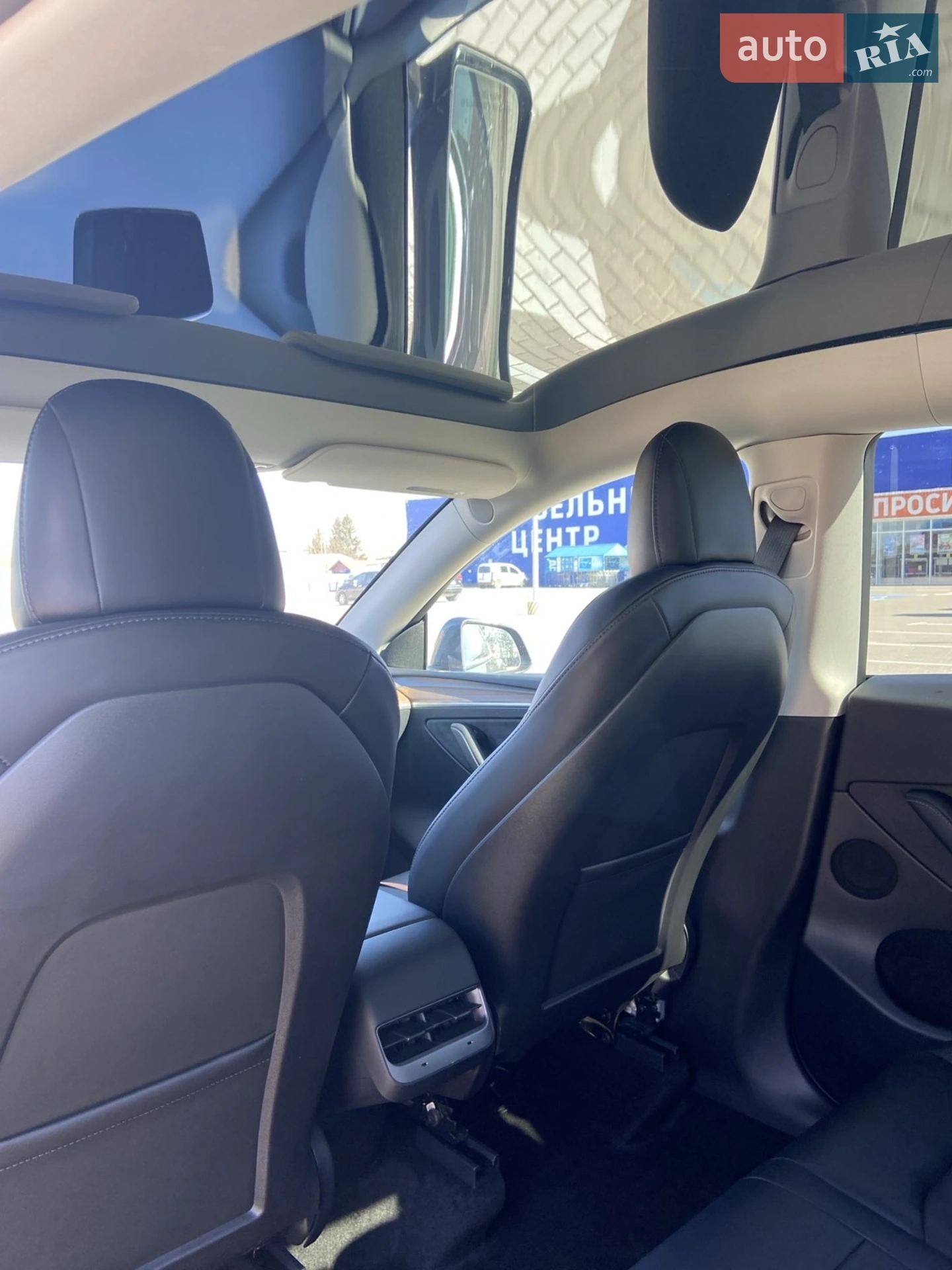 2022 Tesla Model Y - мініатюра 11