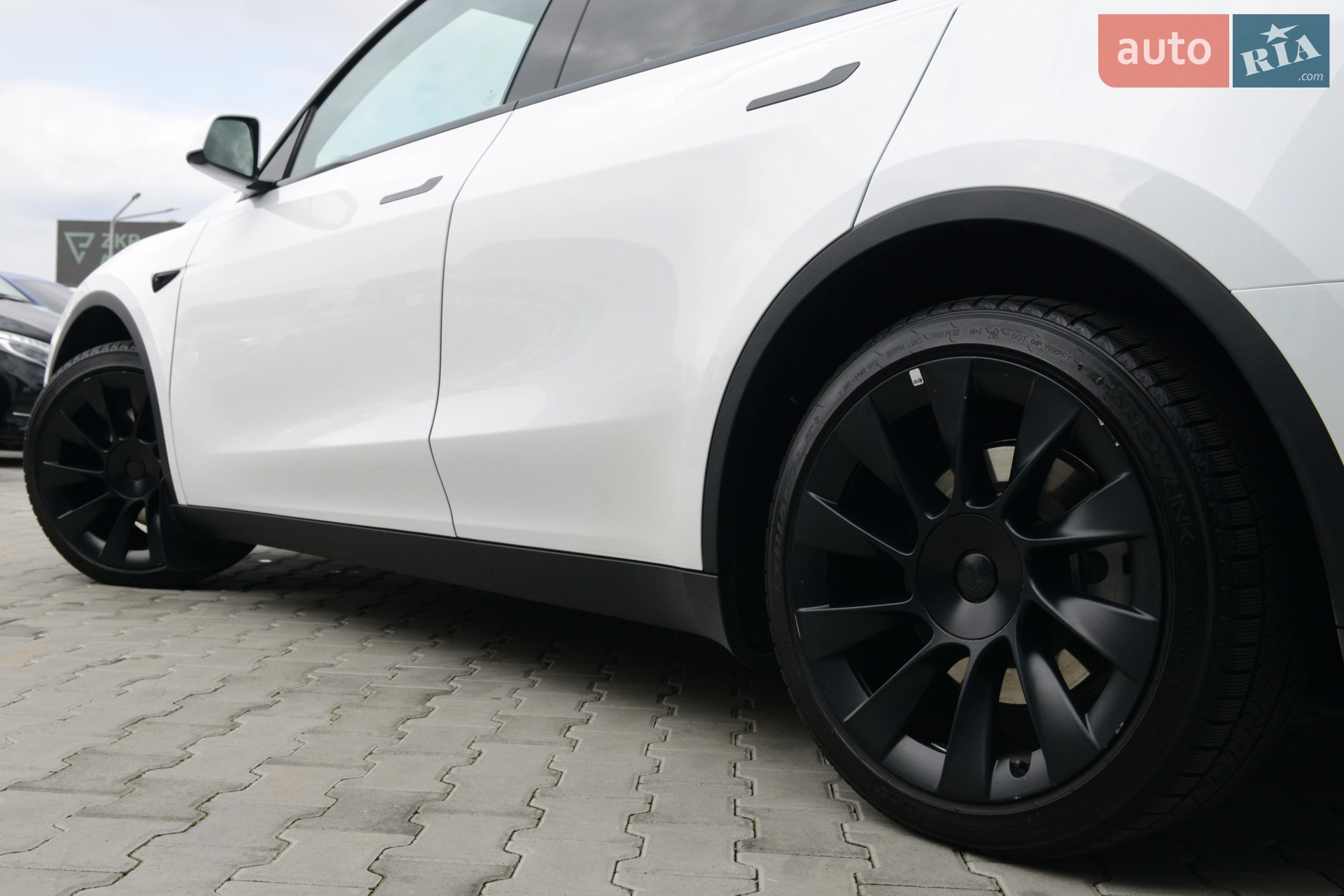 2022 Tesla Model Y - мініатюра 17