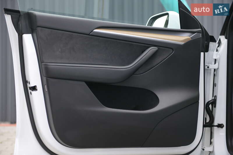 Внедорожник / Кроссовер Tesla Model Y 2022 в Мукачево фото 22 Внедорожник / Кроссовер Tesla Model Y 2022 в Мукачево