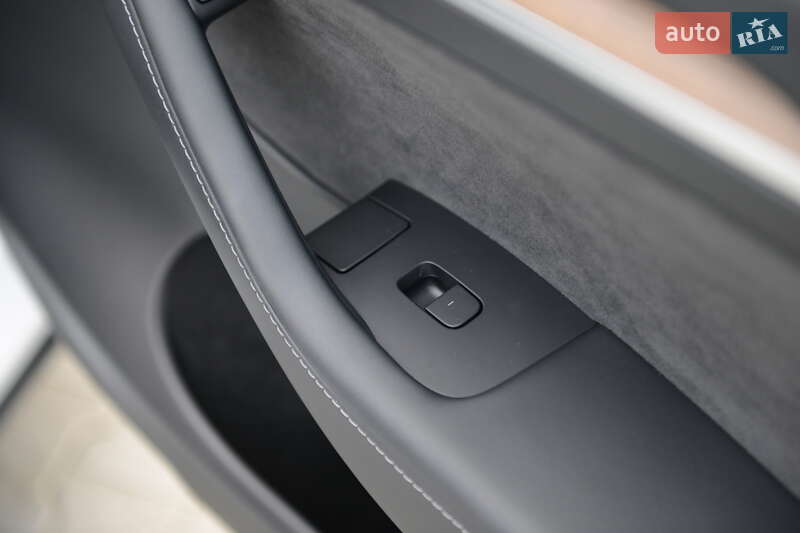 Внедорожник / Кроссовер Tesla Model Y 2022 в Мукачево фото 33 Внедорожник / Кроссовер Tesla Model Y 2022 в Мукачево