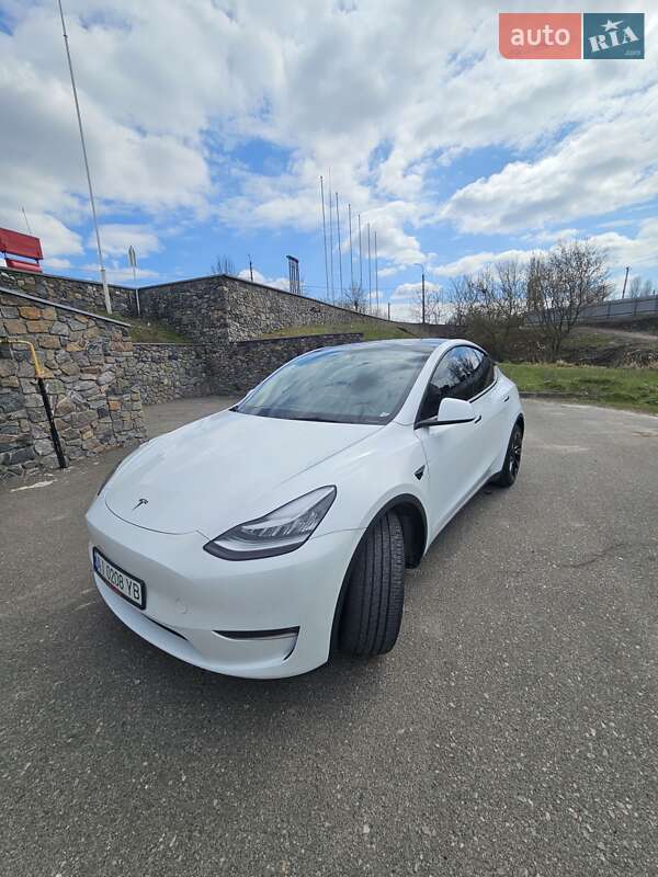 Внедорожник / Кроссовер Tesla Model Y 2022 в Киеве