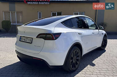 Внедорожник / Кроссовер Tesla Model Y 2024 в 