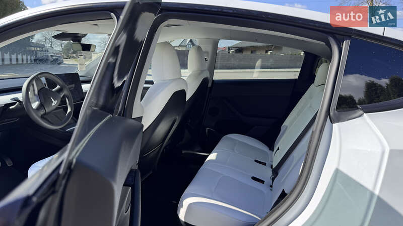 Внедорожник / Кроссовер Tesla Model Y 2024 в Тернополе фото 33 Внедорожник / Кроссовер Tesla Model Y 2024 в Тернополе