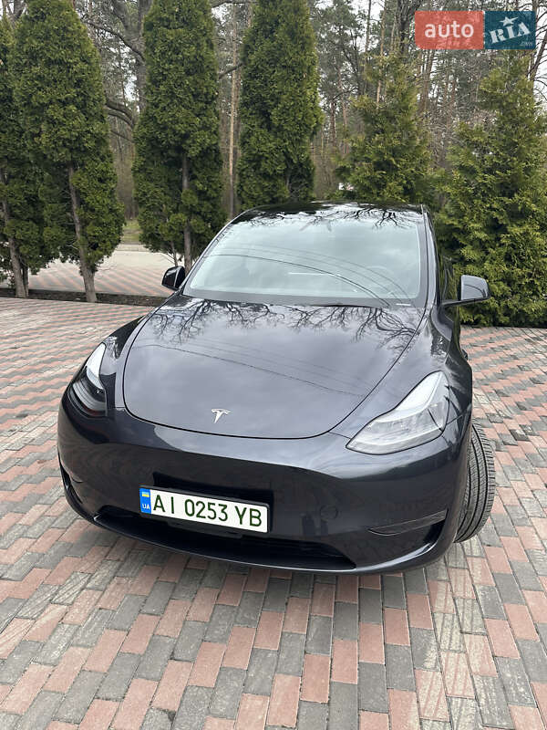 Внедорожник / Кроссовер Tesla Model Y 2024 в Киеве