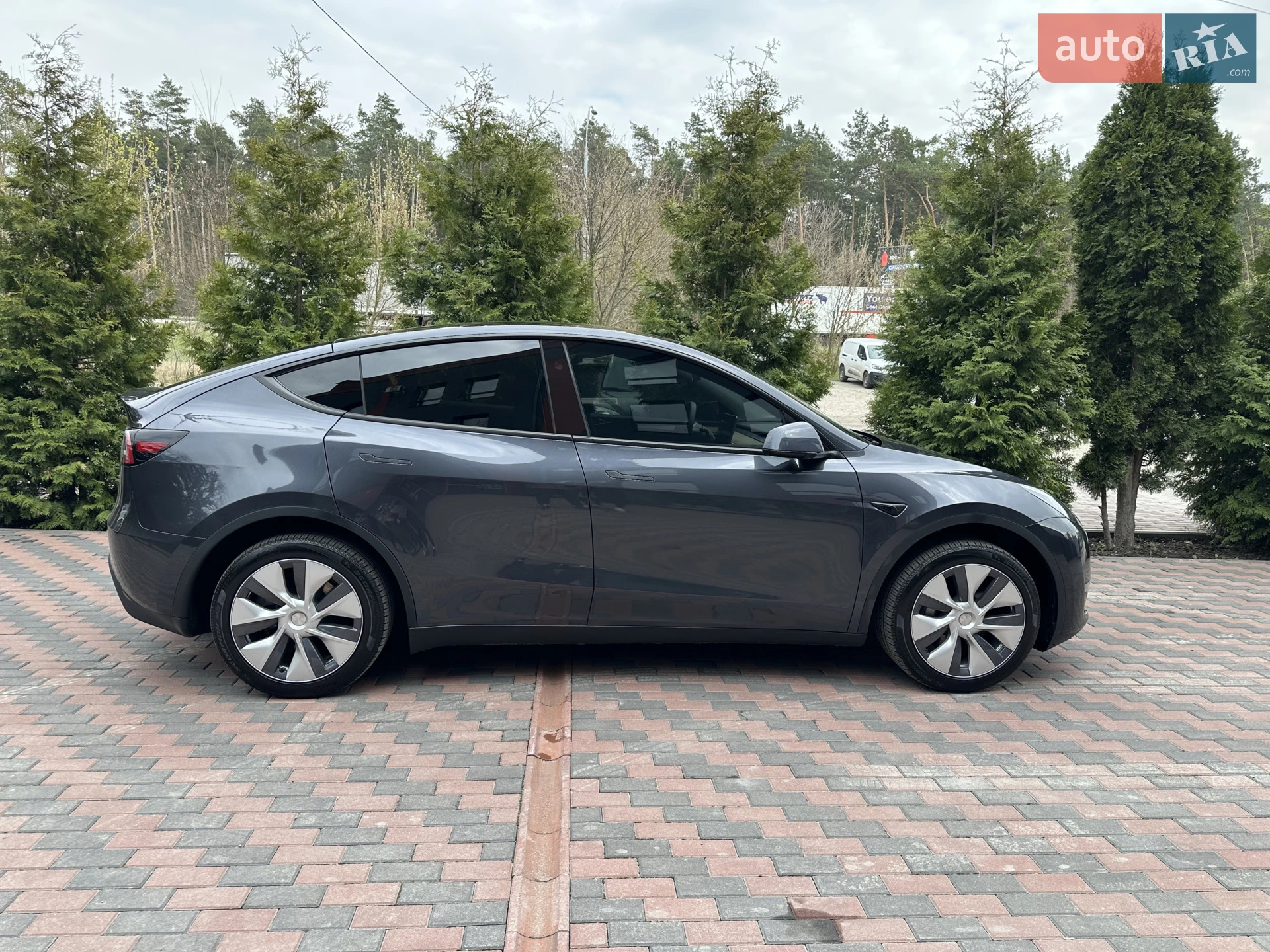 2024 Tesla Model Y - мініатюра 17
