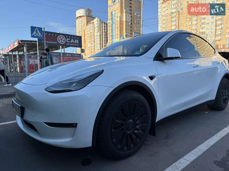Внедорожник / Кроссовер Tesla Model Y 2022 в Киеве