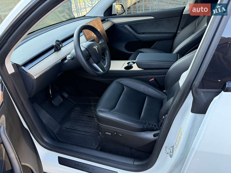 Внедорожник / Кроссовер Tesla Model Y 2022 в Киеве