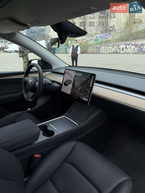 Внедорожник / Кроссовер Tesla Model Y 2024 в Броварах