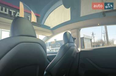Внедорожник / Кроссовер Tesla Model Y 2023 в 