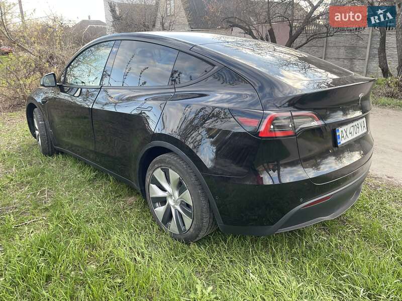 Позашляховик / Кросовер Tesla Model Y 2021 в Харкові
