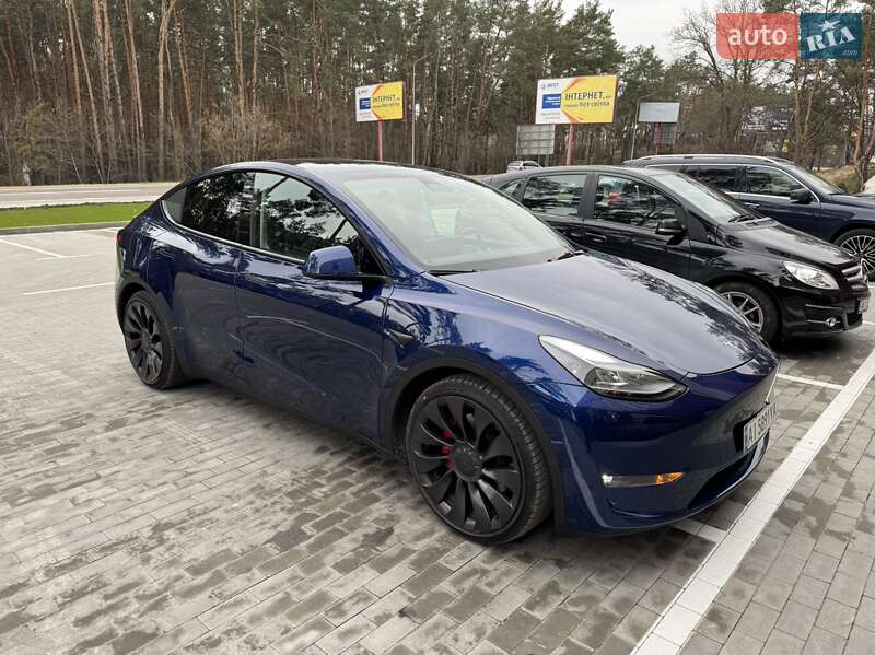 Tesla Model Y 2023