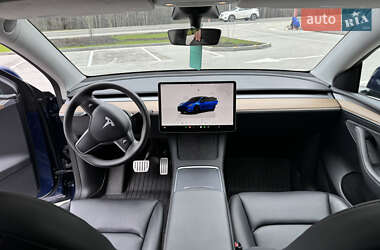 Внедорожник / Кроссовер Tesla Model Y 2023 в 