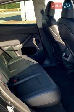 Внедорожник / Кроссовер Tesla Model Y 2022 в 