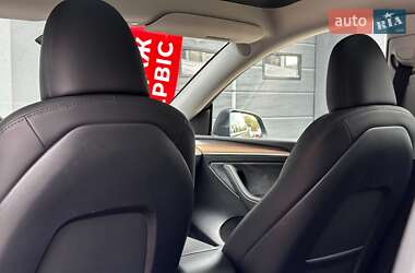 Внедорожник / Кроссовер Tesla Model Y 2023 в 