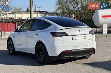 Внедорожник / Кроссовер Tesla Model Y 2021 в 