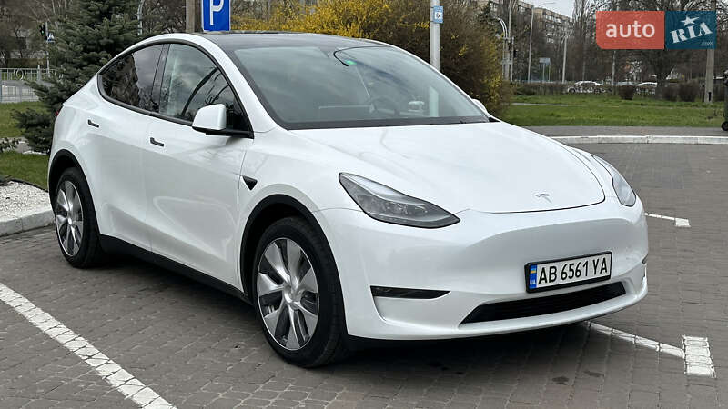 Позашляховик / Кросовер Tesla Model Y 2023 в Києві