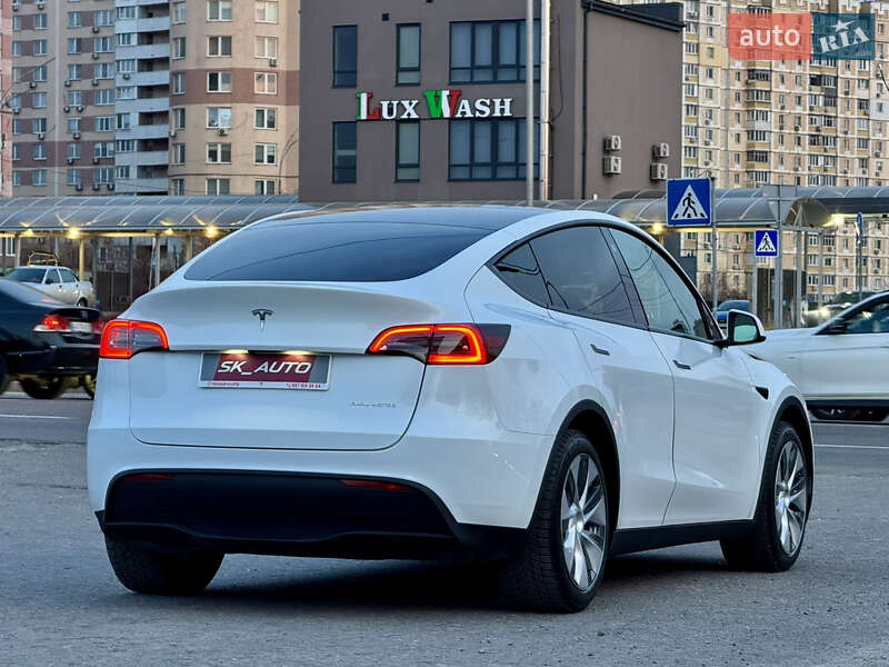 Позашляховик / Кросовер Tesla Model Y 2022 в Києві