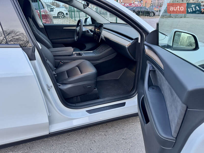Позашляховик / Кросовер Tesla Model Y 2022 в Києві