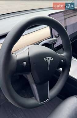 Внедорожник / Кроссовер Tesla Model Y 2022 в 