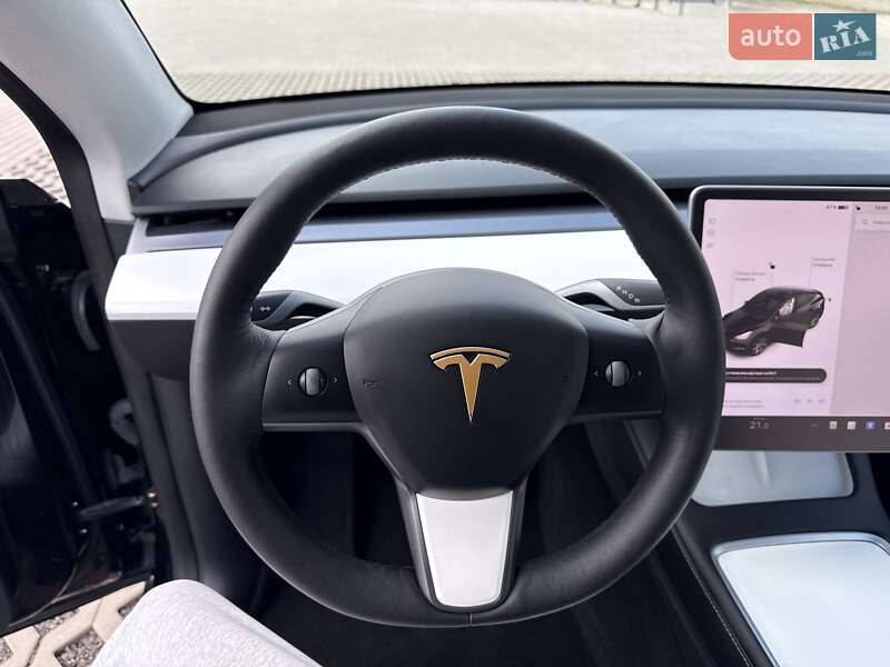 Внедорожник / Кроссовер Tesla Model Y 2022 в Луцке