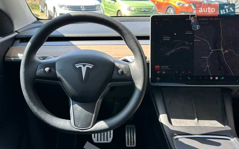 Позашляховик / Кросовер Tesla Model Y 2021 в Стрию